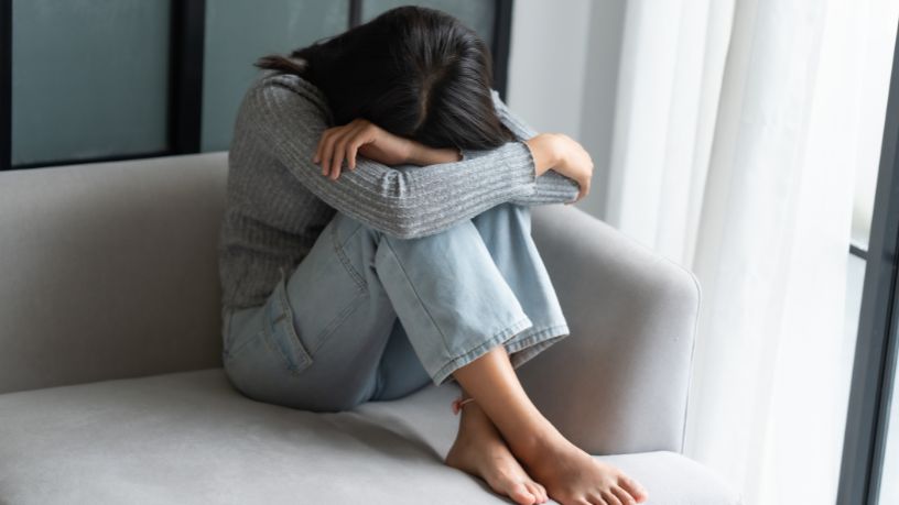 Saúde Mental de Jovens Brasileiras: Por Que a Crise Emocional das Adolescentes Exige uma Resposta Urgente