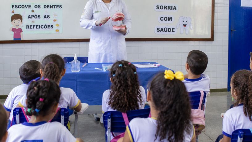 O impacto das ações preventivas de saúde bucal nas escolas e a formação de hábitos saudáveis na infância